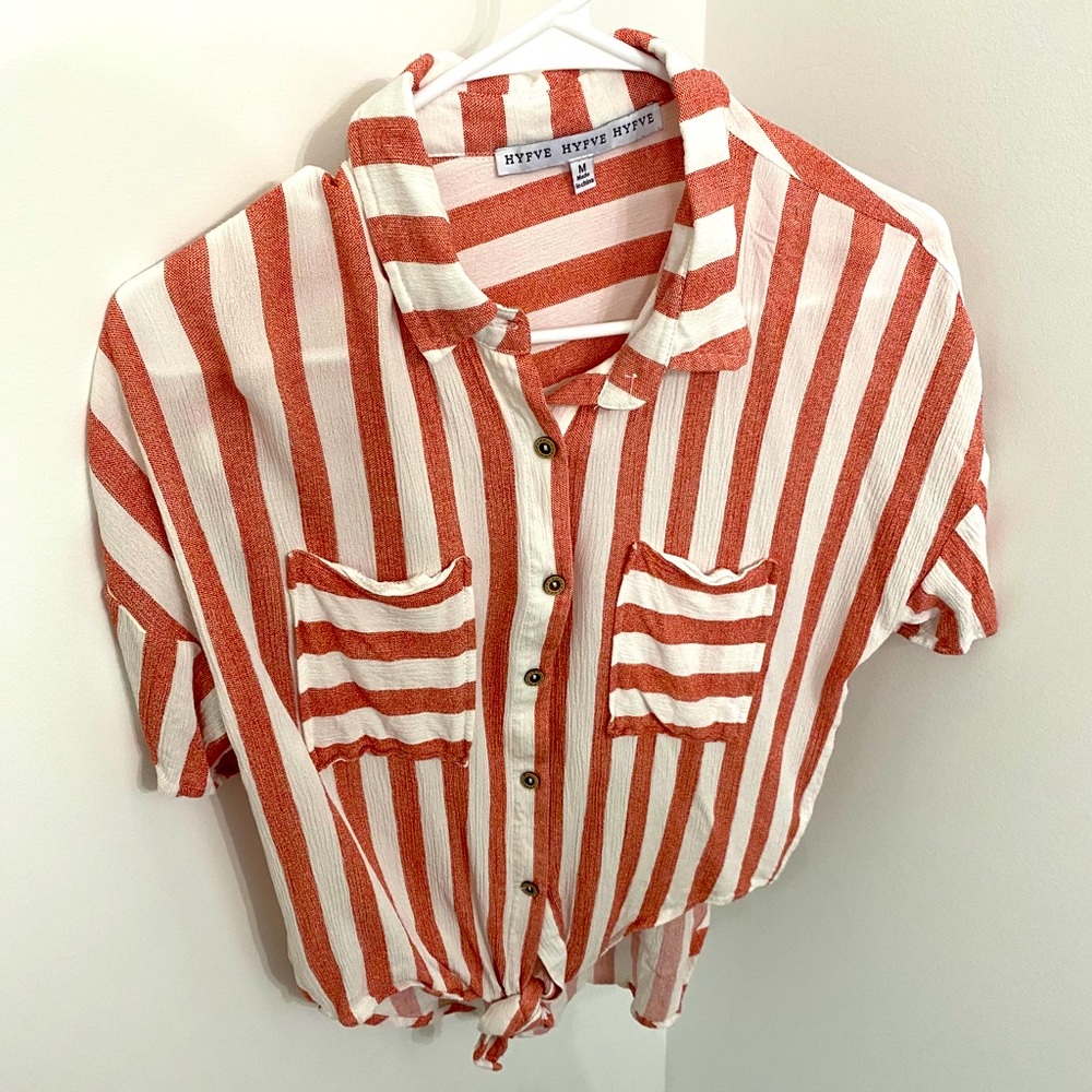Cute Rust & White Tie Front Shirt